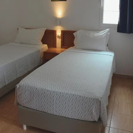 Vegas - Adults Only 招待所 2*