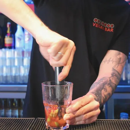 Vegas - Adults Only 招待所 2*