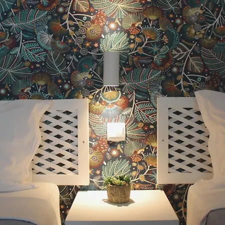 Vegas - Adults Only בית הארחה