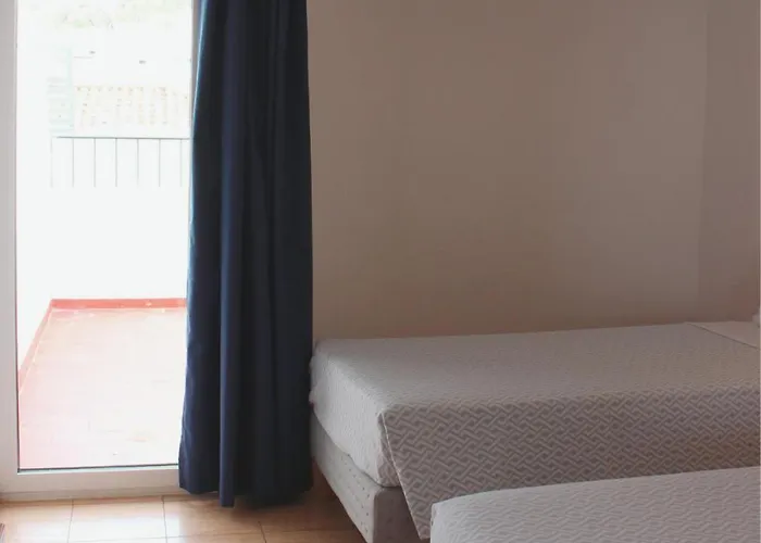 Гостьовий будинок Vegas - Adults Only 2*