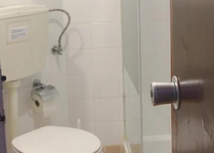 Гостьовий будинок Vegas - Adults Only 2*