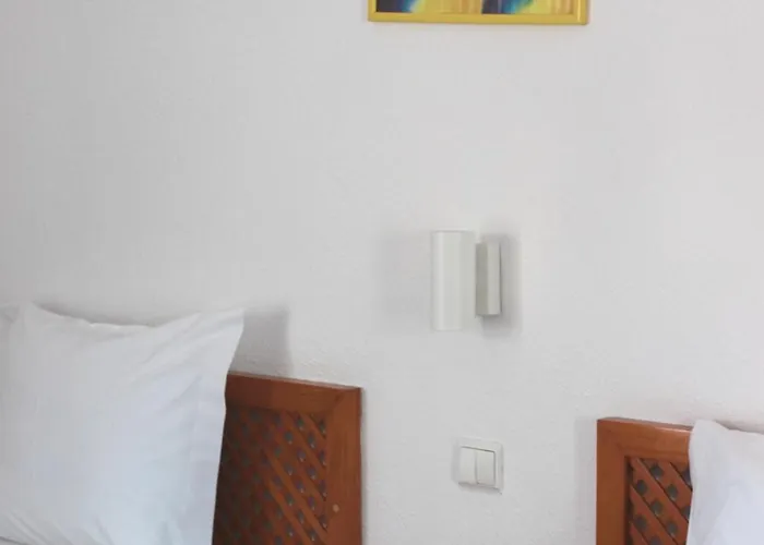 Гостьовий будинок Vegas - Adults Only