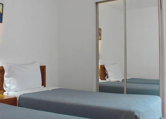 Vegas - Adults Only 2*